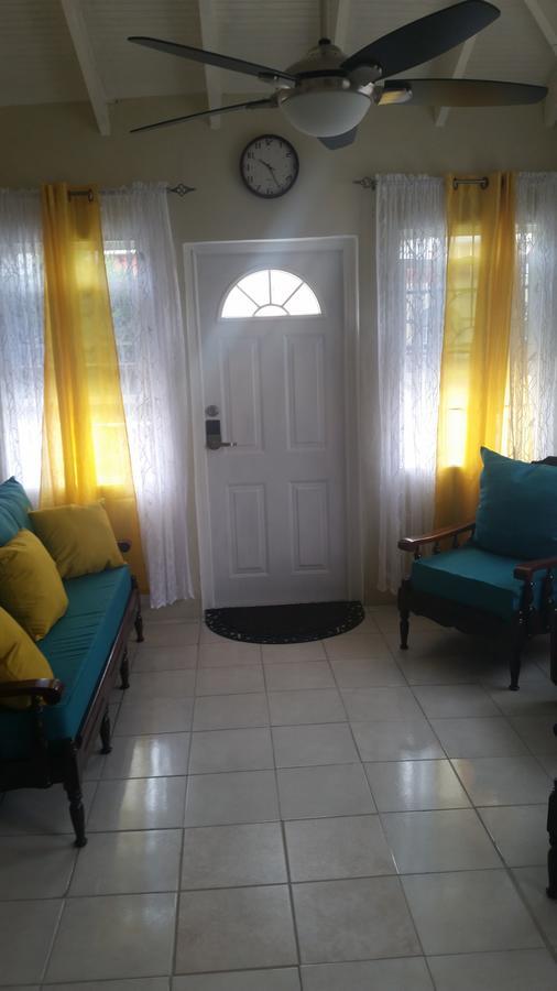 Spacious Colonial Bridgetown Extérieur photo