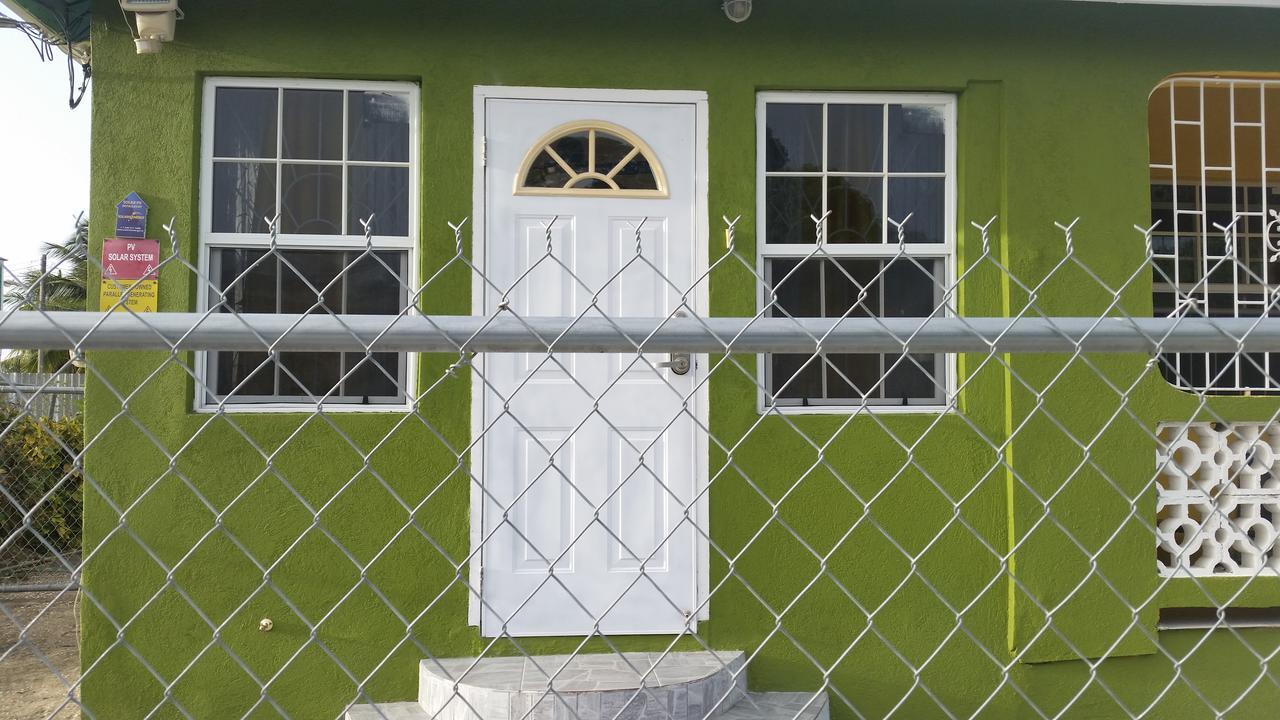 Spacious Colonial Bridgetown Extérieur photo